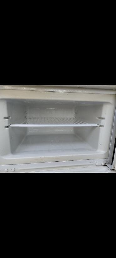 Indesit iki qapılı soyuducu - Rəng: ağ, klassik dizayn - Yerləşim — 2