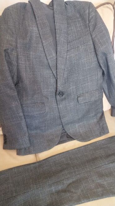 kişi ucun klassik qara kostyum: 13 -14 yaşa uyğundur yaxşı vəziyyətdədir az geyinilib balaca olduğu — 3