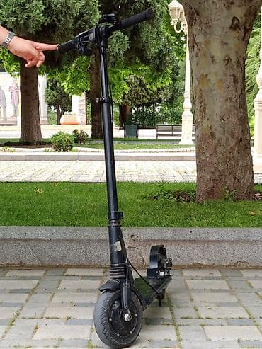 Elektrik skuter – qara rəng, yığma konstruksiya - Güclü ön — 2