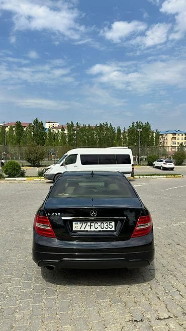cesqa turbo az: Mercedes-Benz C 250: 8.1 l | 2011 il Sedan — 4
