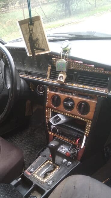 опель зафира а: Mercedes-Benz 190 (W201): 2 л | 1992 г. Седан — 12