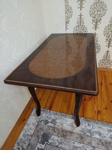 makyaj üçün masa: Qonaq masası — 1