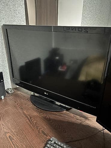smart android box: LG 42LD420 – 42 düym LCD televizor Əsas xüsusiyyətlər: - Ekran: 42" — 2