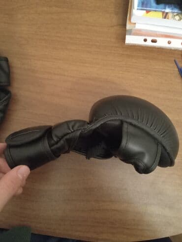 qapici elceyi: MMA/qarışıq döyüş növləri üçün barmaq açıq əlcəklər - Rəng: qara - — 2