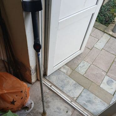 Yerimək üçün arabalar, çəliklər, əsalar, rollatorlar: Celik satilir iwenmeyib — 2