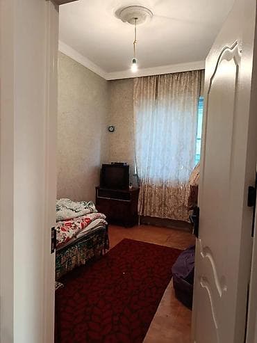 ev: 3 otaqlı, 100 kv. m, Orta təmir — 7