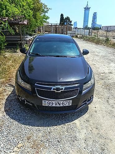 Chevrolet Cruze: 1.4 l | 2014 il 348200 km Sedan — 4