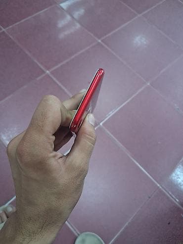 iphone mingəcevir: IPhone SE, Qırmızı, Barmaq izi — 7