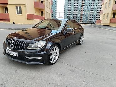 mersedes 2 2: Mercedes-Benz C-Class sedan (C250), qara rəng 🚘🚘 Xüsusiyyətlər:2014 cu — 3