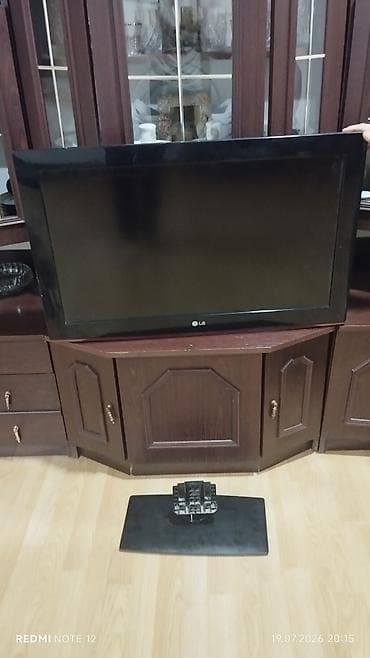 Televizorlar: LG 82 ekran catdirada bilerik bugun satilmalidi deye bele ucuz qoylub — 1