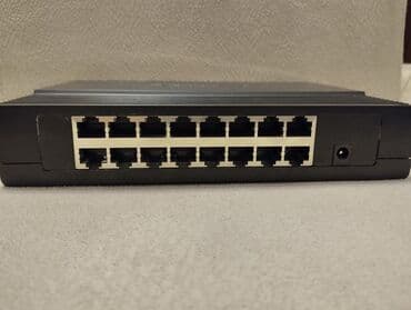 Модемы и сетевое оборудование: Switch TP-Link TL-SF1016D əla işlək vəziyyətdə. 16 portu var. Metro — 2
