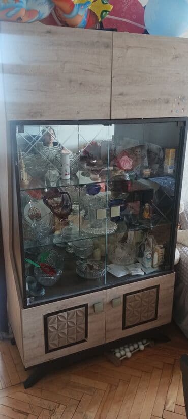 ikinci əl vitrinlər: Şüşəli dolab vitrini, İşlənmiş — 3