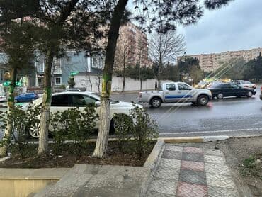 sumqayit 13 mkr evler: Bakı, Yeni Günəşli Massiv A, 2 otaqlı, Köhnə tikili, m. Xalqlar Dostluğu, 31 kv. m — 1