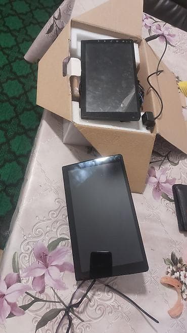 w202 manitor: Avtomobil üçün 2 ədəd universal Android multimedia başlığı — 2