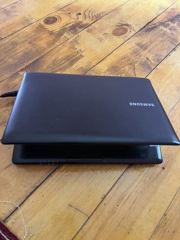 Цепочки: Samsung netbuk tam işlek heç bir broblemı yoxdu sadece zaryatka 10 — 4