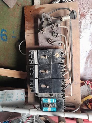 Qızdırıcı və isidicilər: Sənaye tipli elektrik paylama paneli və avtomat açarlar Məhsul — 1