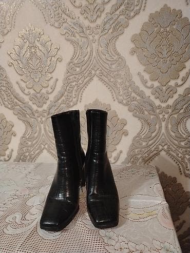 ayaqab: Çəkmə, Ölçü: 38.5, rəng - Qara, İşlənmiş — 2