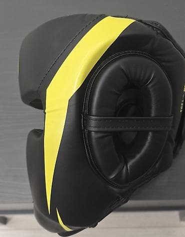 Dəbilqələr: Venum boks/kikboks baş qoruyucusu - Brend: VENUM - Rəng: qara-sarı - — 2