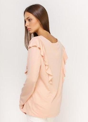 Brend: Amici Model: Uzunqol qadın bluzası - Rəng: Açıq şaftalı