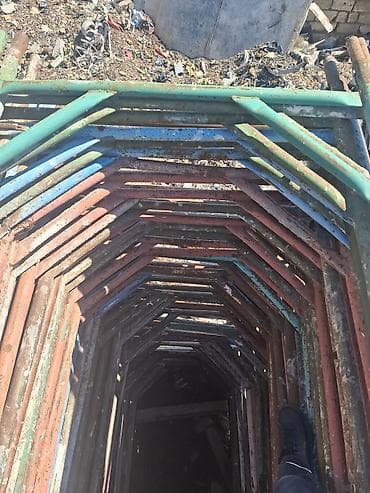 1 kub nece kvadratdir: Lesalar satilir (METAK) Eni 1 metr olan lesalardi Adı Metak lesalari — 1