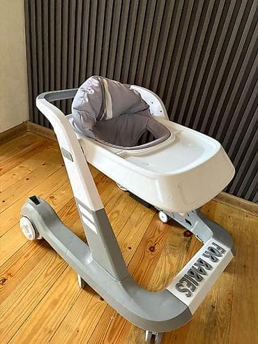 Uşaq üçün 2 məhsul dəsti 1) Gəzdirici/yeriyən (baby walker) - Rəng
