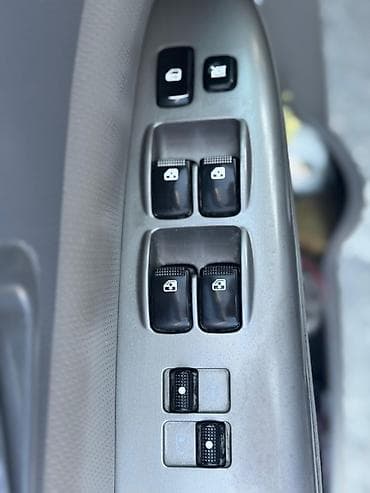 keys sat: Kia Carnival: 2.2 l | 2011 il Van/Minivan — 10