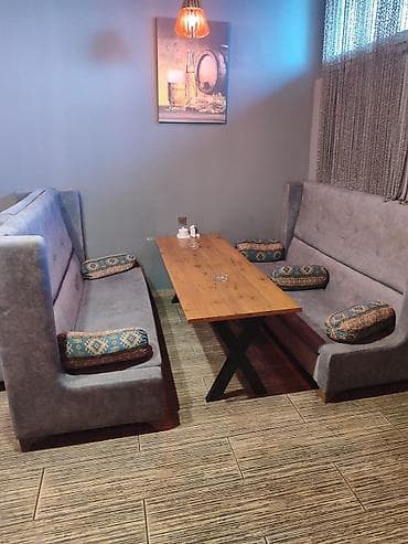 samavar aliram: Kod 73 75 Masa və 2 divan dəsdi satilir 250 azn (1 dəsdi ) Ayağlari — 1