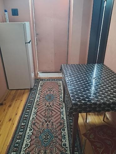 guneslide heyet evi: İcarəyə verilir: sadə və səliqəli otaq - 2 tək nəfərlik taxta çarpayı — 7