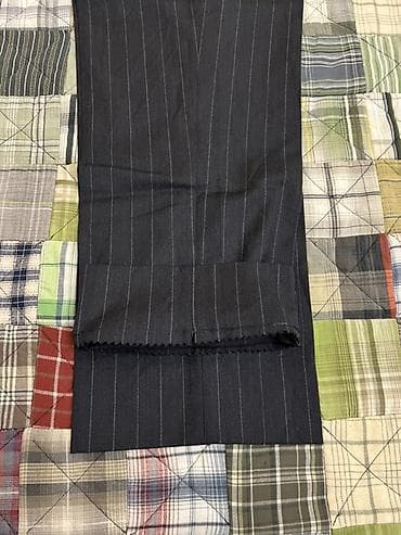 kişi eynəyi: Kişi klassik şalvarı – tünd göy rəngdə, incə şaquli zolaqlı — 9