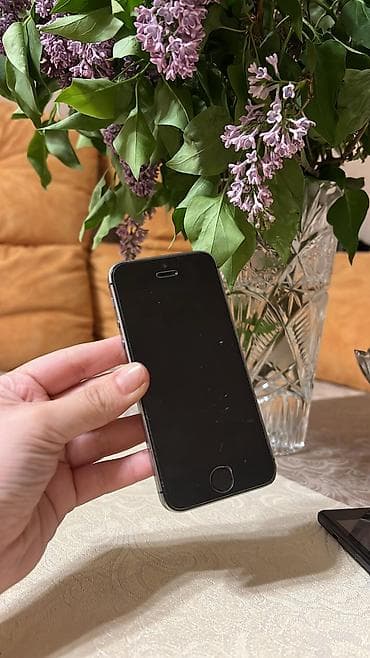 iphone 5 se 2: IPhone SE, Space Gray, Barmaq izi — 2