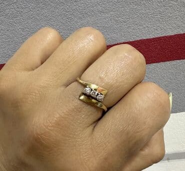 brilyant qaşlı üzük metni: Nişan, Üzük, Sarı qızıl, 750 Əyar, Brilyant — 4