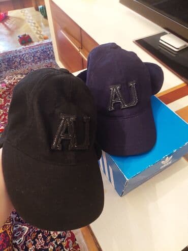 məktəbli paltarı: Original ARMANI JUNIOR İki ədəd “AJ” loqolu kepka. Bir ədədi qara — 2