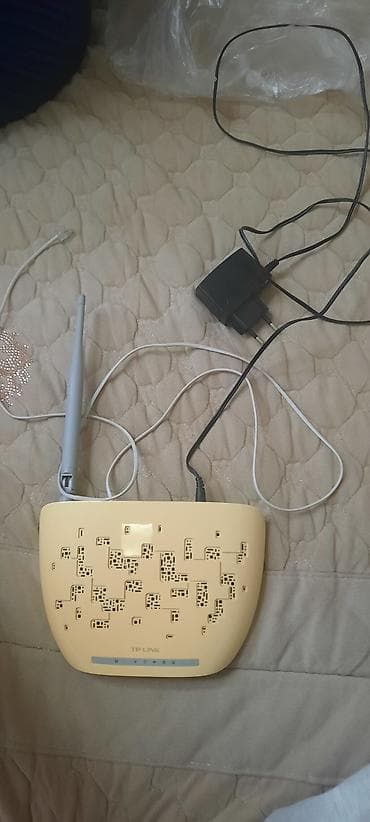 TP-Link Wi‑Fi router - Brend/model: TP-Link (ön paneldə LED