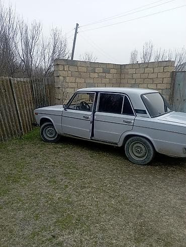 velosiped diski: Model: VAZ 2106 (Lada), sedan Rəng: Ağ Kuzov: 4 qapı, klassik kvadrat — 5
