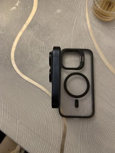 honur 90: IPhone 15 Pro, 256 GB, Göy, Face ID — 6