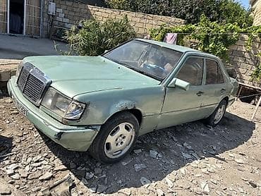mercedes e class: Mercedes-Benz W124: 2.5 l | 1991 il Sedan — 3