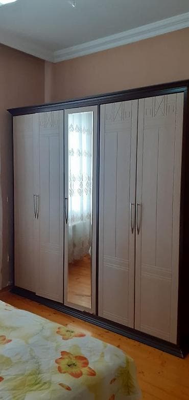 Yataq dəsti 
Satılır 120₼
Matras yoxdur 
Taxt 160/2
Ünvan Qaraçuxur — 5