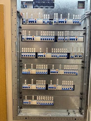 elektrik ustası: Elektrik ustası 15+ il təcrübə. Görülən işlərə zəmanət verilir — 1
