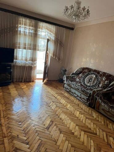 kirayə evlər gunluk: Mənzil kirayə verilir. ev tam dolu verilir. Kombisi suyun ayrıca — 1