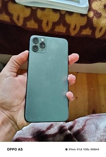 barter telefon iphone: 11 pro maxdır zapças kimi satılır hər bir şey orginaldır bircə ekran — 1