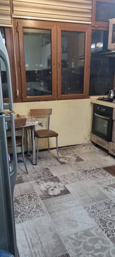 ucuz evlər satış: Bakı, 2 otaqlı, Köhnə tikili, m. Qara Qarayev, 58 kv. m — 8