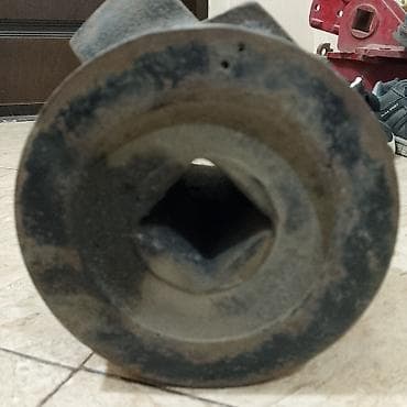 Ağır texnika üçün metal val/fiksator detalı - Material: tökmə polad -