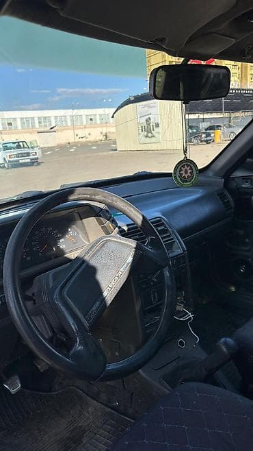 vaz satışı: VAZ (LADA) 2110: 1.5 l | 2002 il 328295 km Sedan — 6