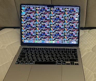 Elektronika: İşlənmiş Apple MacBook, 13.3 ", Apple M2, 256 GB, Ünvandan götürmə — 2