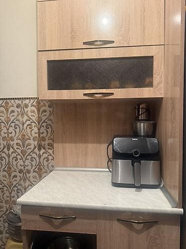 islenmis metbext mebelleri: Dəst səkiıde satılır qaz, aspirator,moka eni 2.40 — 4