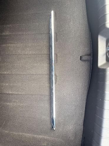 Məhsul Sol padnuska (karniz) kia k5 2017 model qara reng bez kraska