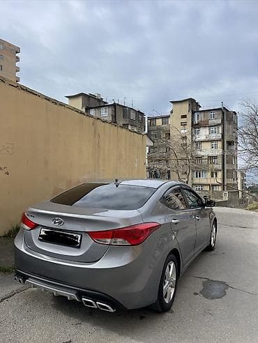 Avtomobil satışı: Hyundai Elantra: 1.8 l | 2011 il Sedan — 4