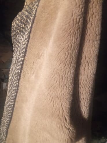 kişi geyim: Supet väziyyatda "Yoloçniy"sirf yun xarici gödäkçä.Äsl qiş malidir.Bu — 2