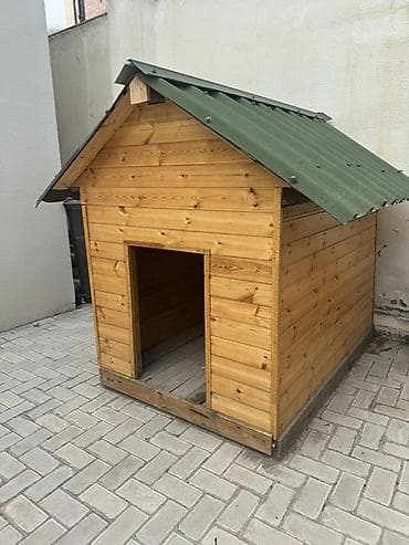 Taxta it evi - Material: təbii ağac panellər, möhkəm karkas - Ölçü