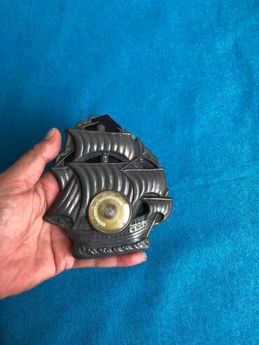 qruz nə deməkdir: Antik sovet dovrune aid yelken gemi fiqurlu termometr hem stol ustu — 4